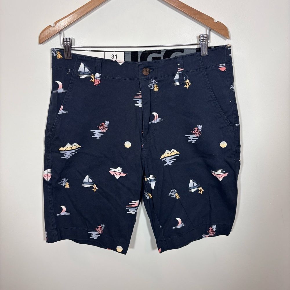 Plugg Men’s Stretch Flat Front Shorts Flex Waist NWT Size 31 Blue Isle Print